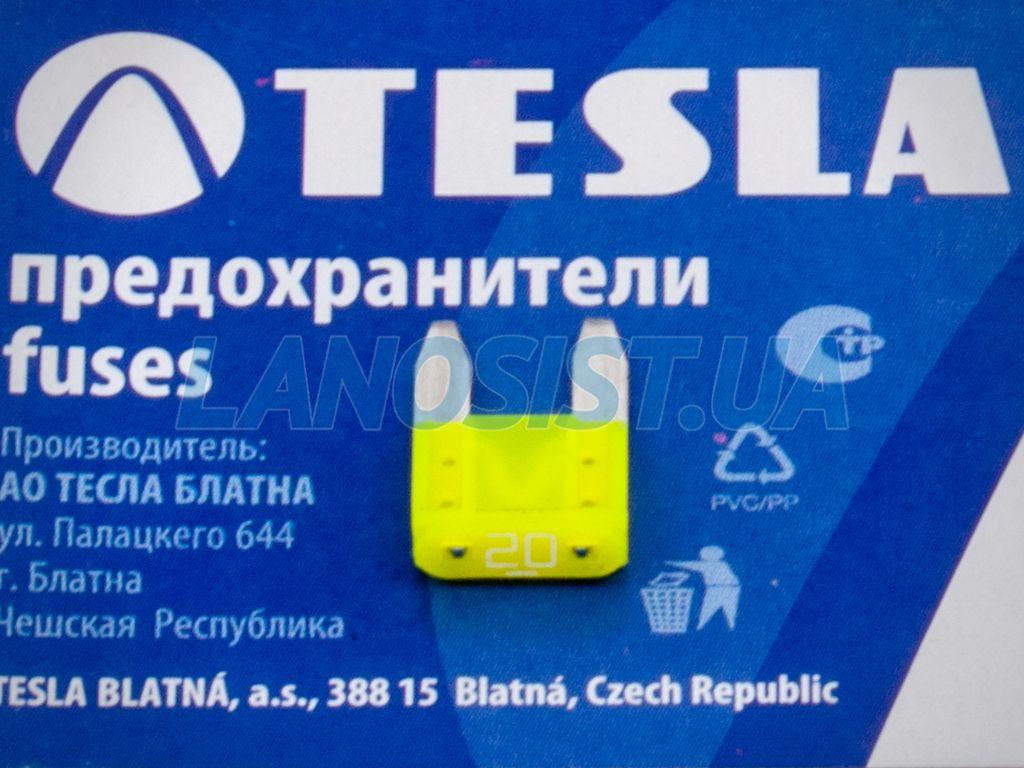 Запобіжник прапорцевий MINI 20А Tesla FN20A