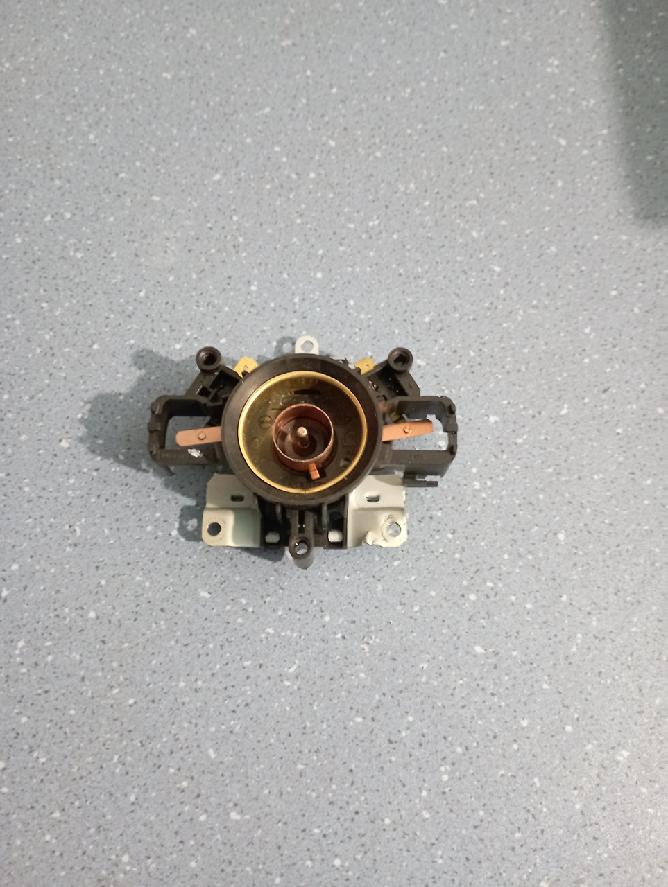 Контактна група для чайника Strix U1521