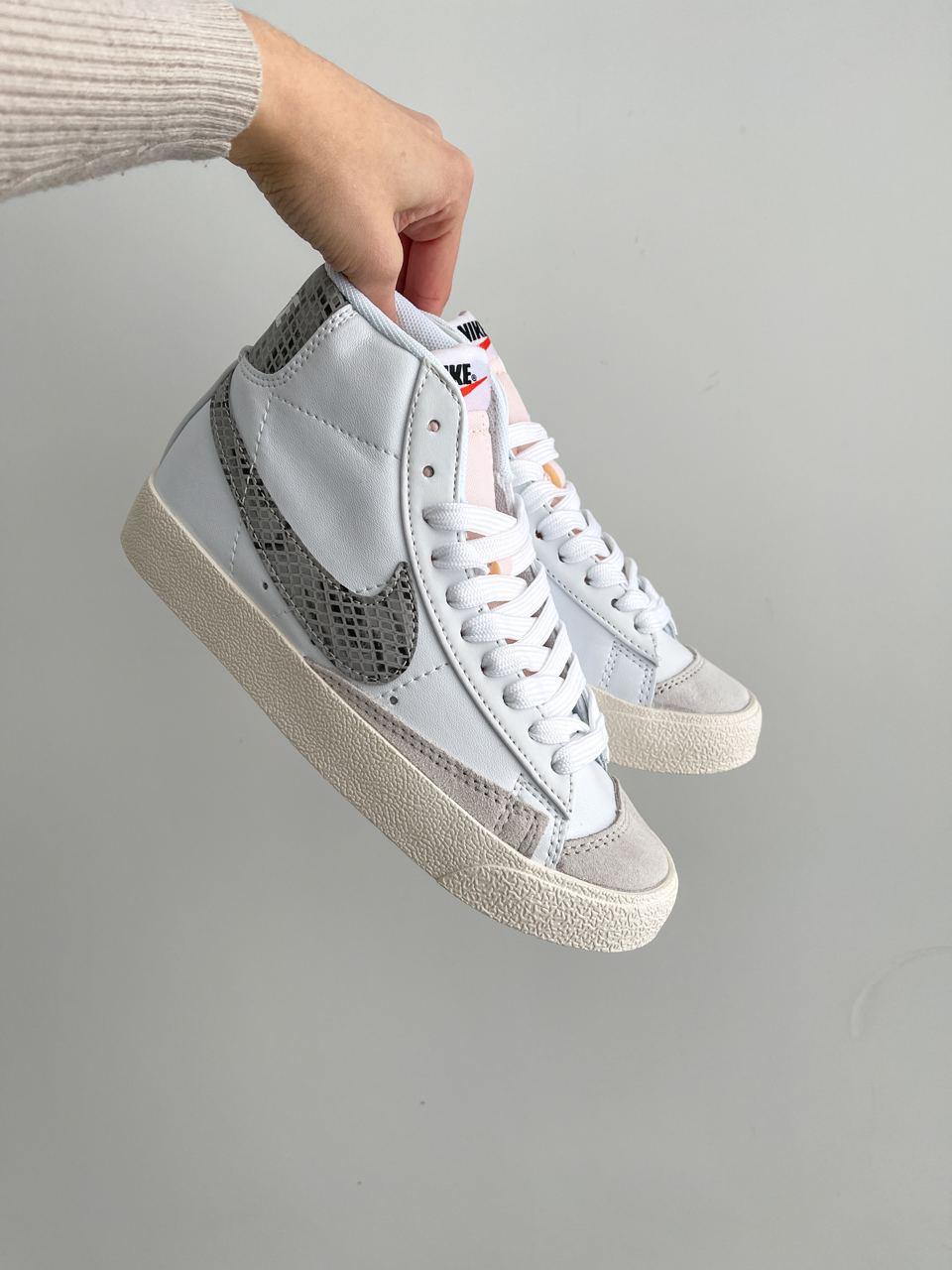 Кросівки жіночі NIKE Blazer Mid Vintage білі високі найк блейзер демісезонні весна осінь шкіра, фото 1