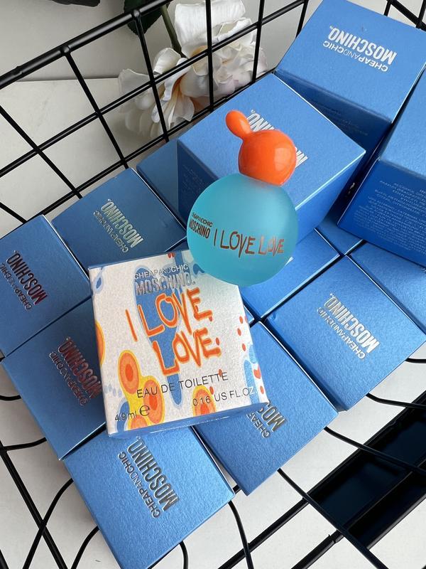 Туалетна вода (міні) Moschino Cheap and Chic I Love Love 4.9 ml