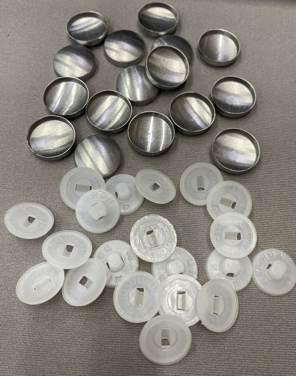 Ґудзик №32 під обтягування на пластиковій ніжці - 19,2 мм білий, фото 1