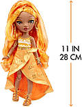 Лялька Rainbow High Fashion Doll- Meena Fleur (Saffron Gold), фото 3