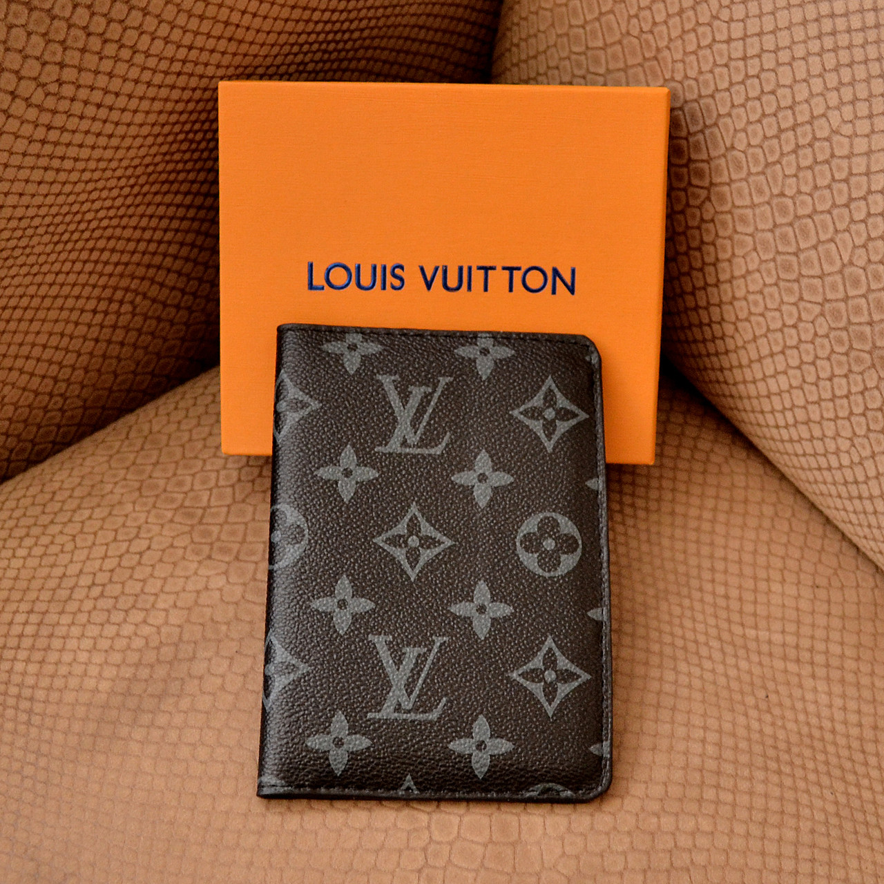 Обкладинка для паспорта Louis Vuitton Monogram Eclipse канва LV на паспорт загранпаспорт обкладинка для документів