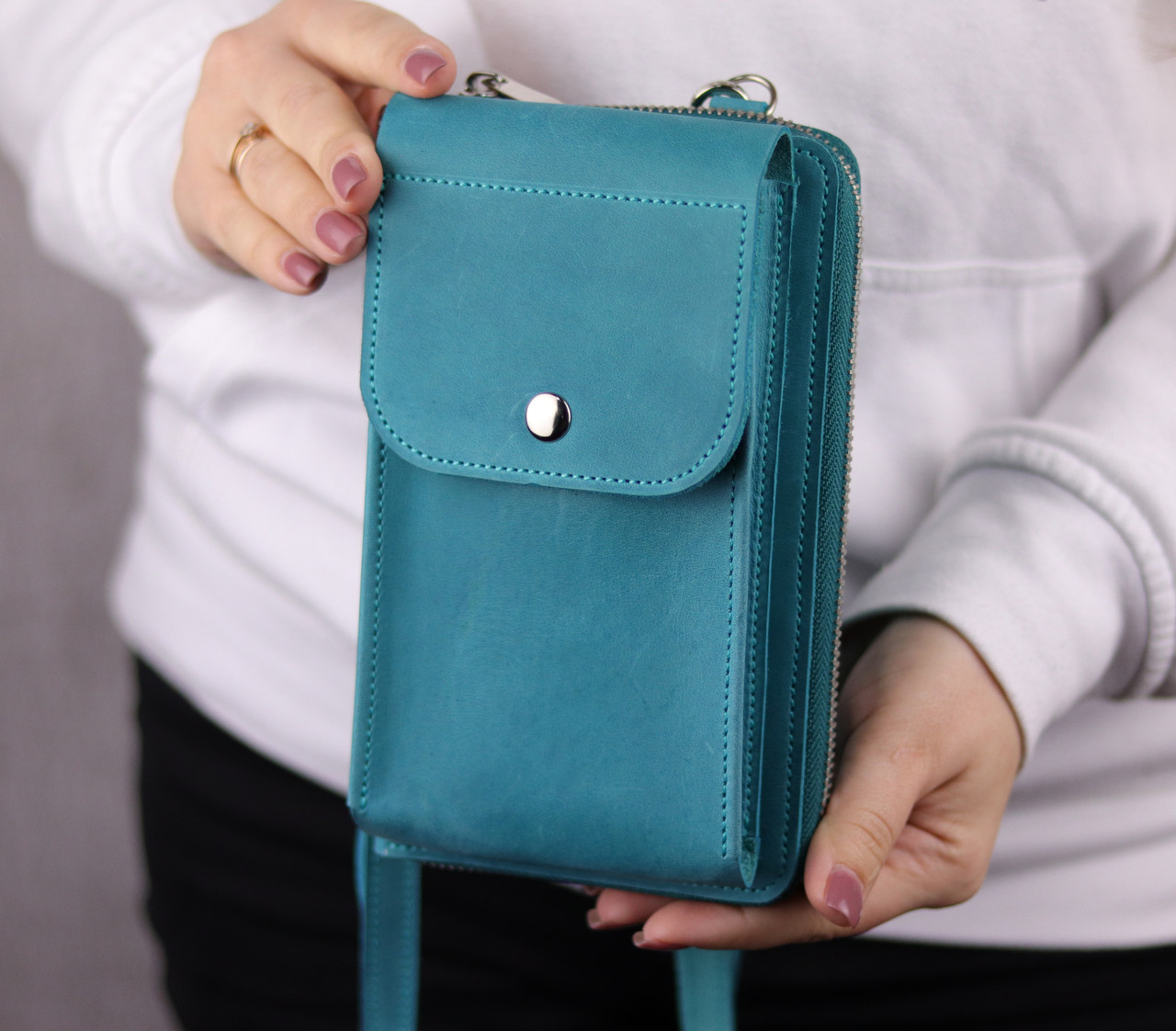 Шкіряна жіноча сумочка клатч для телефону/ Сумка гаманець через плече з натуральної шкіри/ Бірюзовий