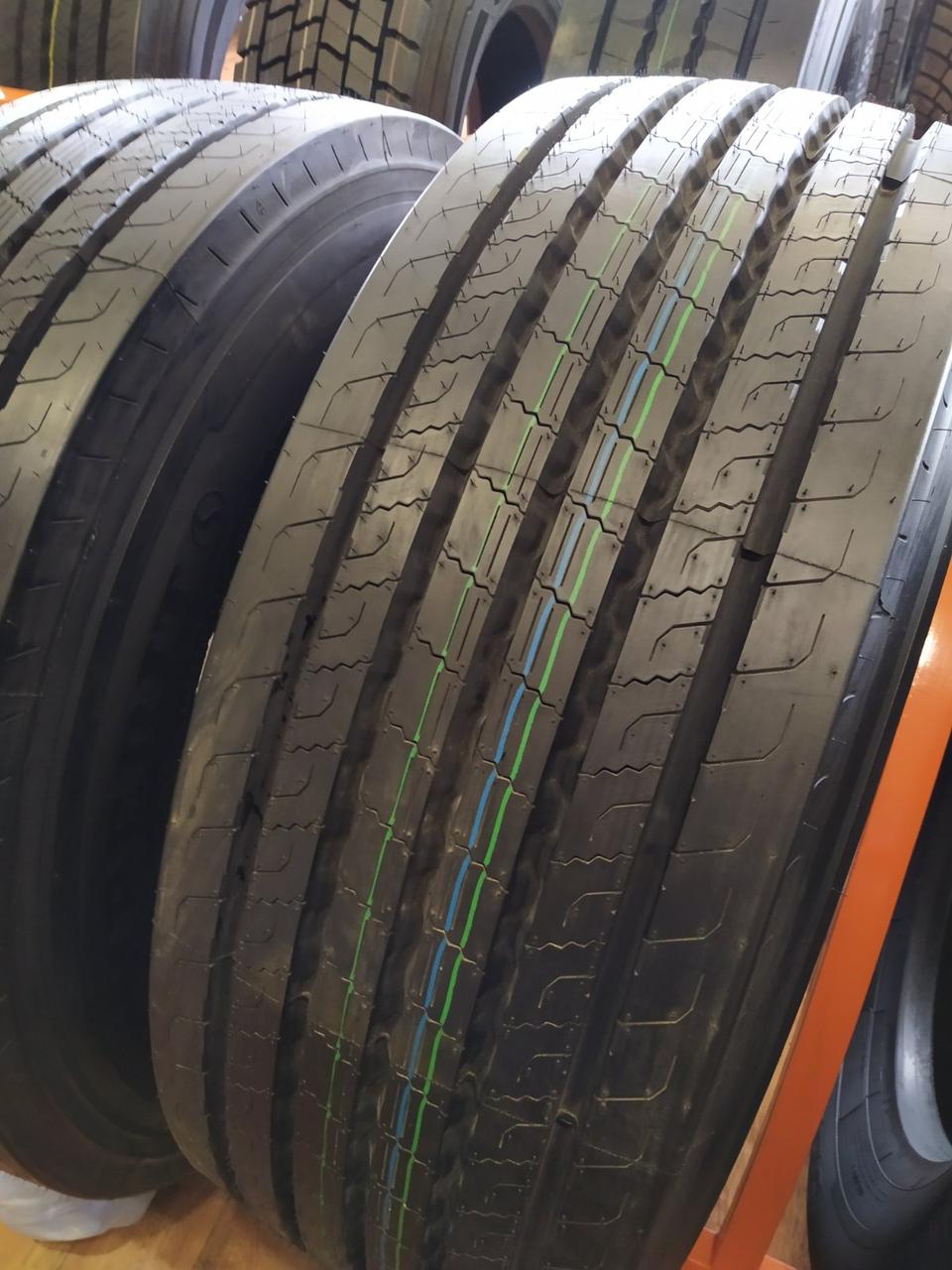 Вантажна шина Semperit RUNNER F2  385/65 R 22.5 160 K 20PR M+S 3PMSF (рульова)