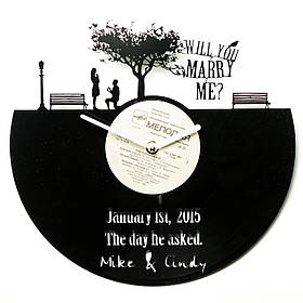 Годинник вінілові Іменні Весільні оригінальний подарунок прикольний