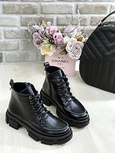 Жіночі чорні короткі демісезонні черевики з натуральної шкіри шнурівка 39