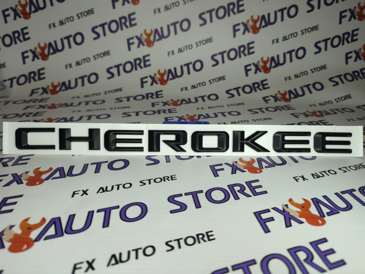 Емблема шильдик логотип напис букви CHEROKEE Чорна Матова для Jeep на двері, фото 1