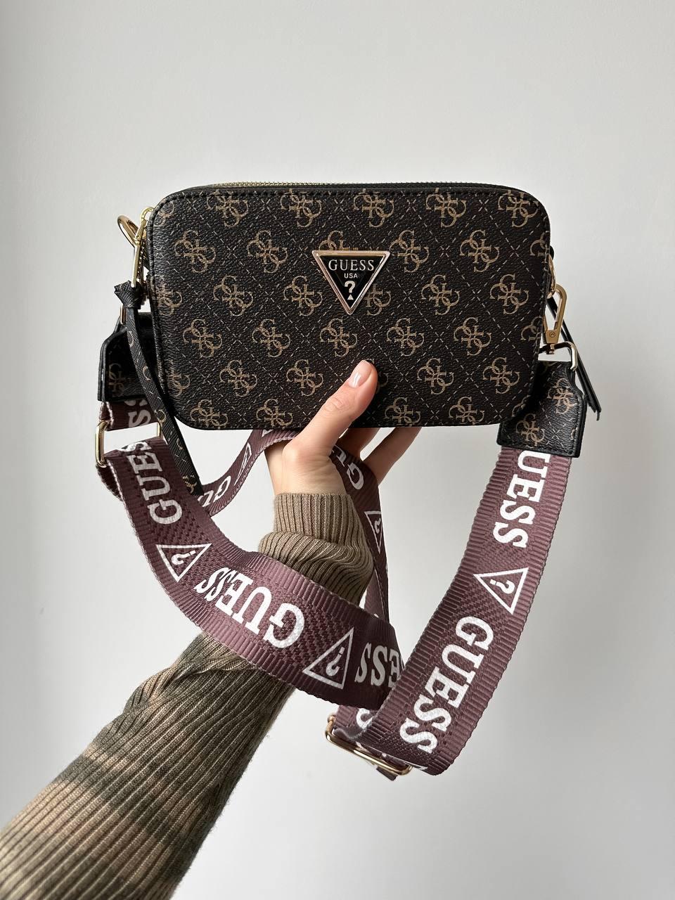 Жіноча подарункова сумка Guess Crossbody (коричнева) Gi5302стильна красива на довгому текстильному ремені топ