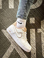 Женские кроссовки Nike Air Force 07 LX White/Bio Beige (белые с бежевым) лёгкие модные удобные кеды К4262