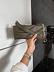Жіноча подарункова сумка Pinko Puff Khaki / Gold (хакі) Gi14105 модна красива стильна з пташками екошкіра топ, фото 3