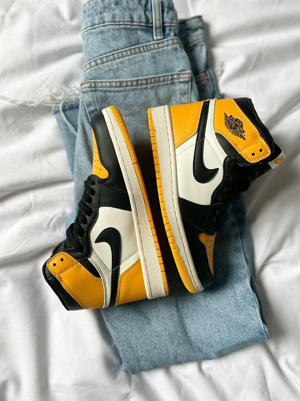 Чоловічі кросівки Nike Air Jordan 1 "Yellow/Black" (білі з чорним і жовтим) високі яскраві кроси К2282 топ, фото 1