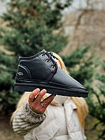 Женские зимние сапоги Ugg (чёрные) короткие стильные тёплые угги с мехом и шнурками J3390 топ 37