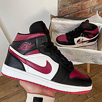 Женские кроссовки Nike Air Jordan Retro 1 Black Bordo (бордовые с чёрным и белым) высокие яркие кеды 0468v топ