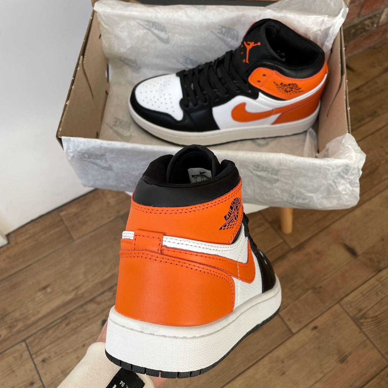 Fake jordan best sale retro 1