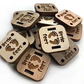 Бірка з логотипом 30х30х3мм