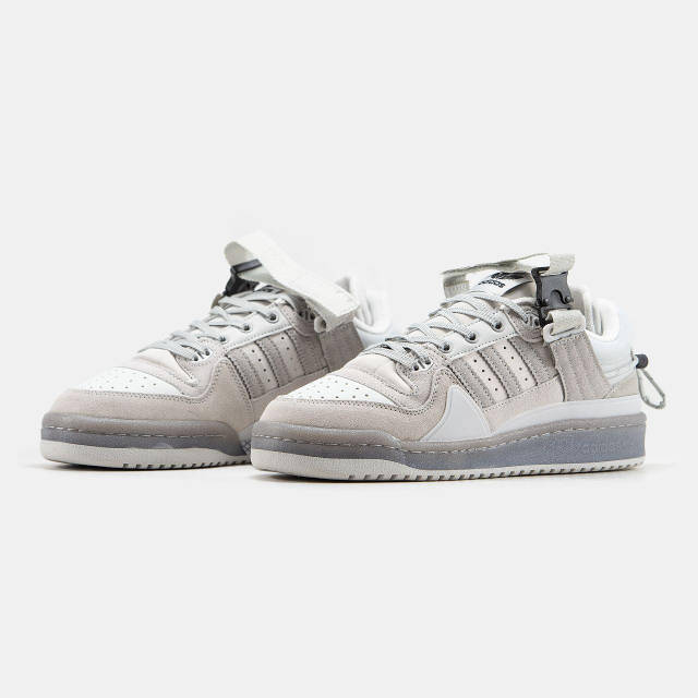Кросівки чоловічі сірий Adidas Forum Low x Bad Bunny Grey