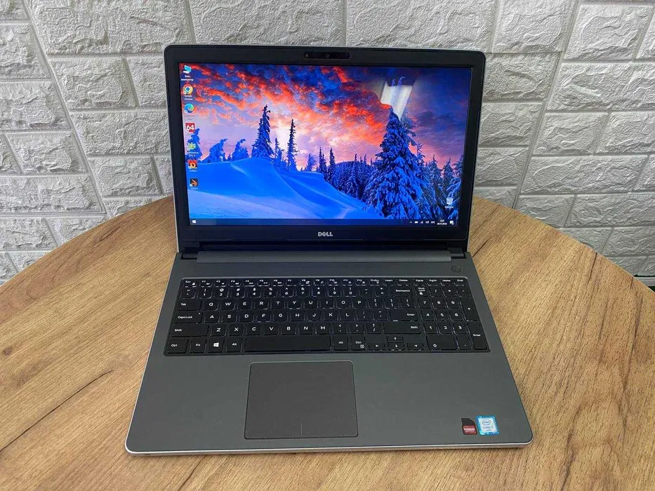 Ноутбук Dell Inspiron 5567 15.6"FHD/i7 7500U/8Gb/SSD256Gb/Radeon R7 M445-4Gb, фото 1