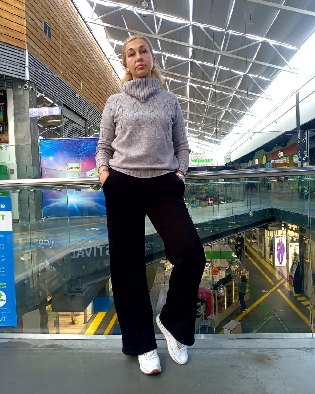 Чорні штани-палацо