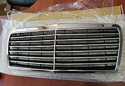 Решітка радіатора Mercedes W124 E-class