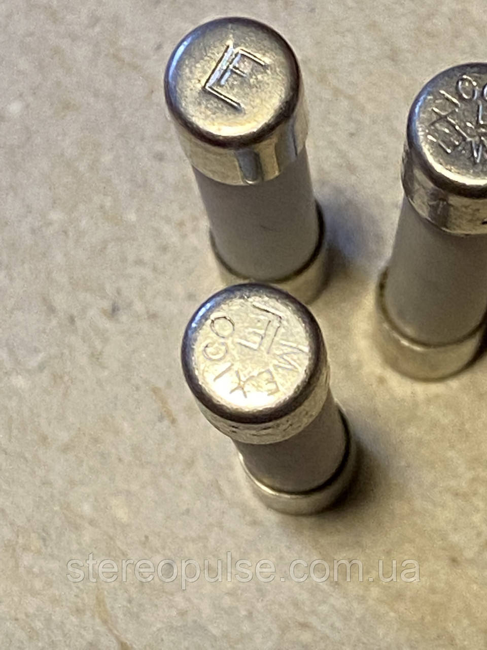 Запобіжник 15А . 65В 32 х 6мм