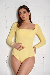 Жіноче класичне боді з довгим рукавом у рубчик із квадратним вирізом у розмірі S