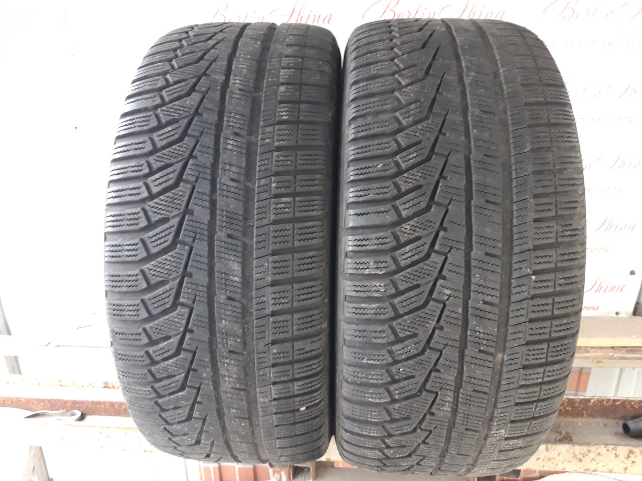Пара зимніх шин 255/45/18 Hankook Winter Icept evo2,20рік,з Германії без пробігу по Україні