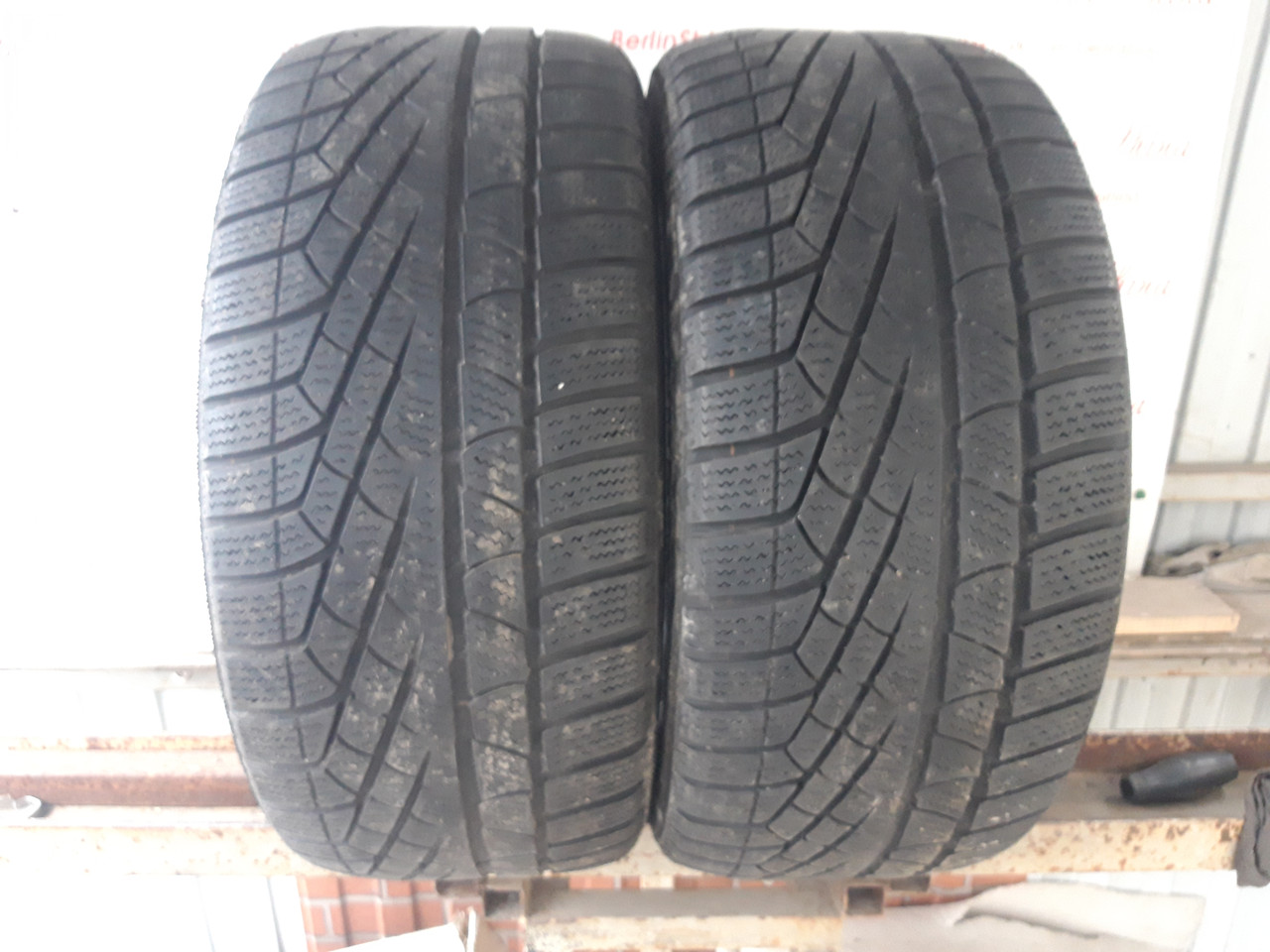 Пара зимніх шин 245/45/17 Pirelli Sottozero Winter 240,з Германії без пробігу по Україні