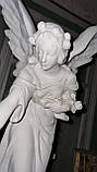 Скульптура ангела на могилу. Статуя Ангел із трояндами No3 з полімеру 76 см, фото 2