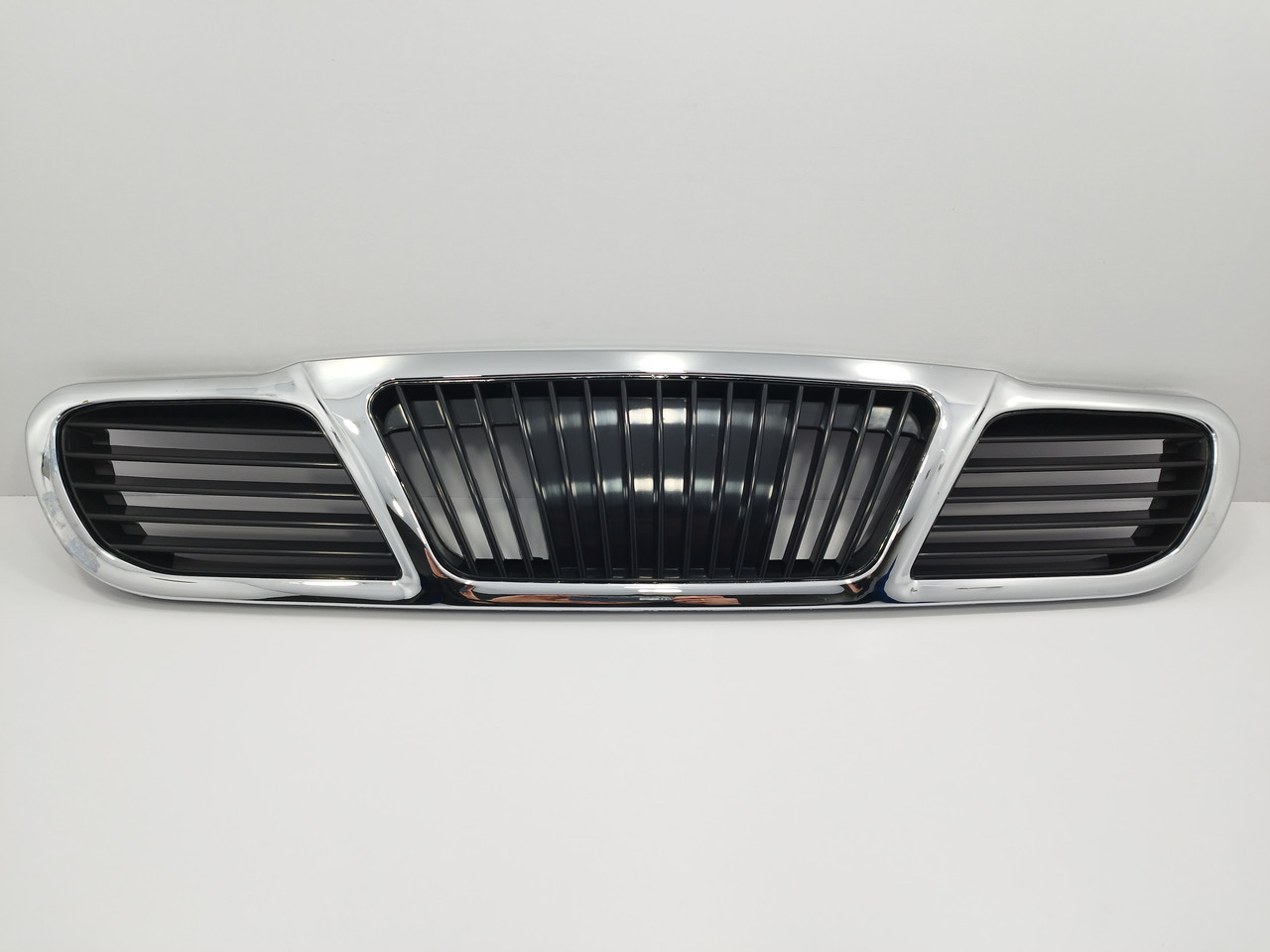 Решітка радіатора Ланос 98-02г grog Корея, фото 1