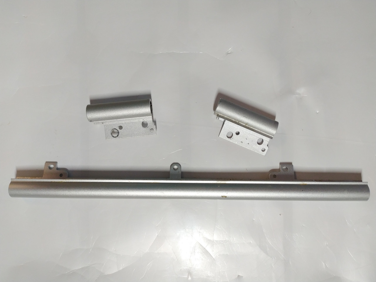 HP EliteBook 2560p Заглушки антен та петель бу