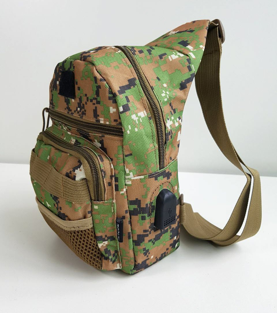 Рюкзак однолямковий - військова сумка через плече Tactical темний піксель (+USB)