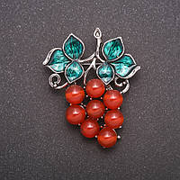 Брошка з натуральним каменем Сердолік "Виноградна гроно" колір металу сірий 50х40мм купити біжутерію дешево оптом в інтернеті