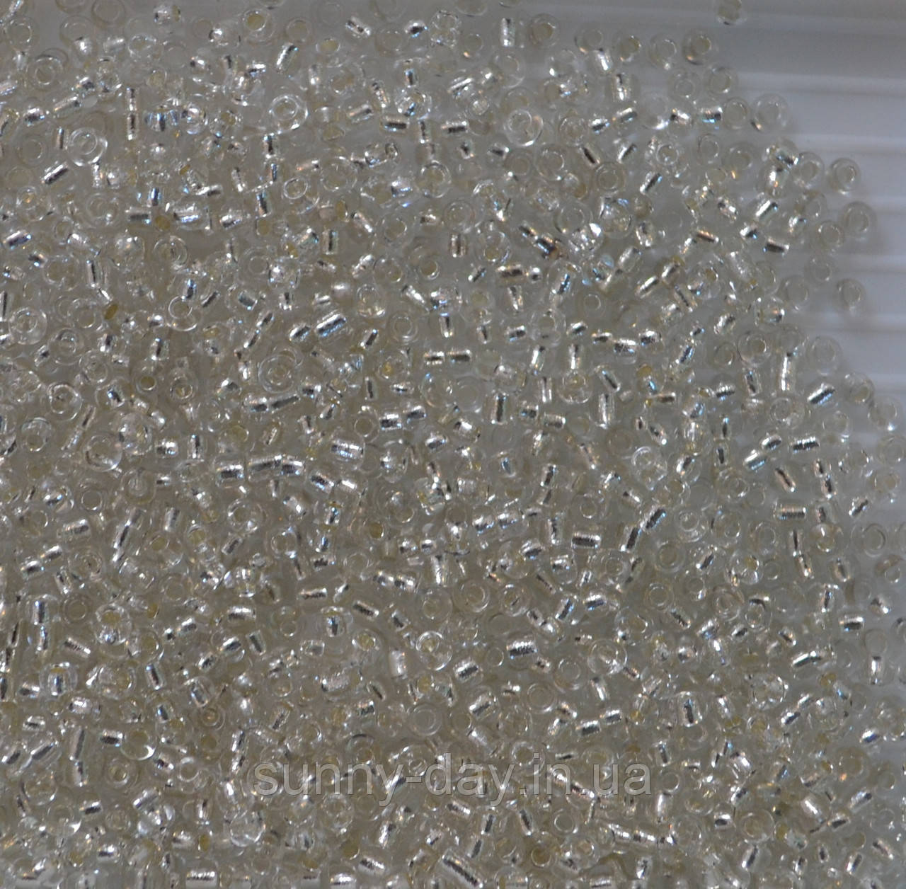 Бісер Karin колір - прозорий із сріблястою серединкою круглий, фото 1