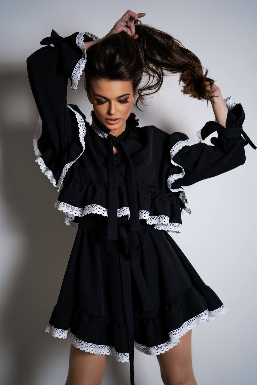 Красива міні сукня вільного крою з бавовняним мереживом та зав'язками Sms7903