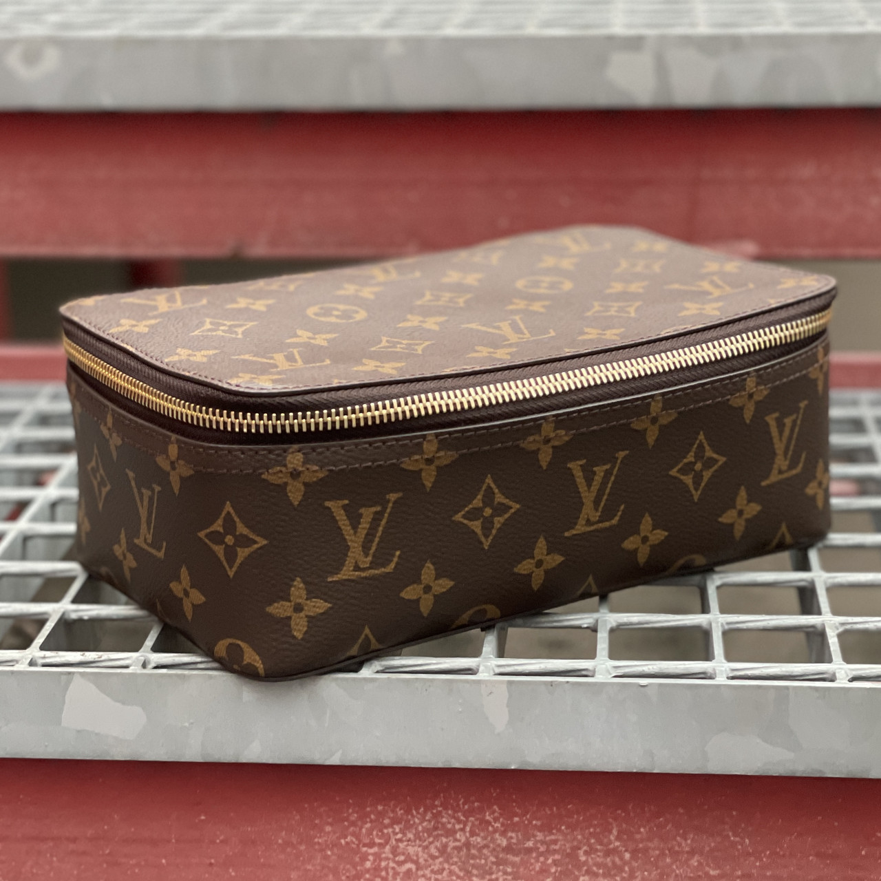 Косметичка Louis Vuitton GM (Луї Віттон)