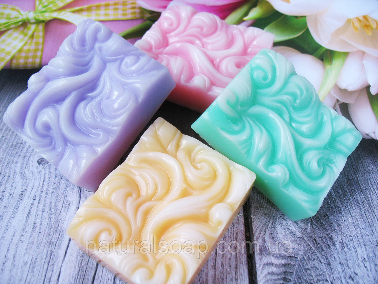 Сувенірне мило ручної роботи подарунок "Хвиля"
