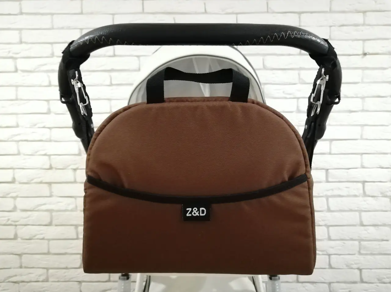 Универсальная сумка-органайзер для коляски (с крючками), Сумка на ручку детской прогулочной коляски для мам Коричневый - фото 1 - id-p1755414143