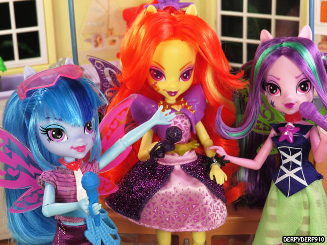 My little pony deals adagio dazzle doll