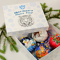 Коробка з кришкою для подарунка, з друком, ламінацією і вибірковим УФ-лаком, 220х270х70 мм, фото 9