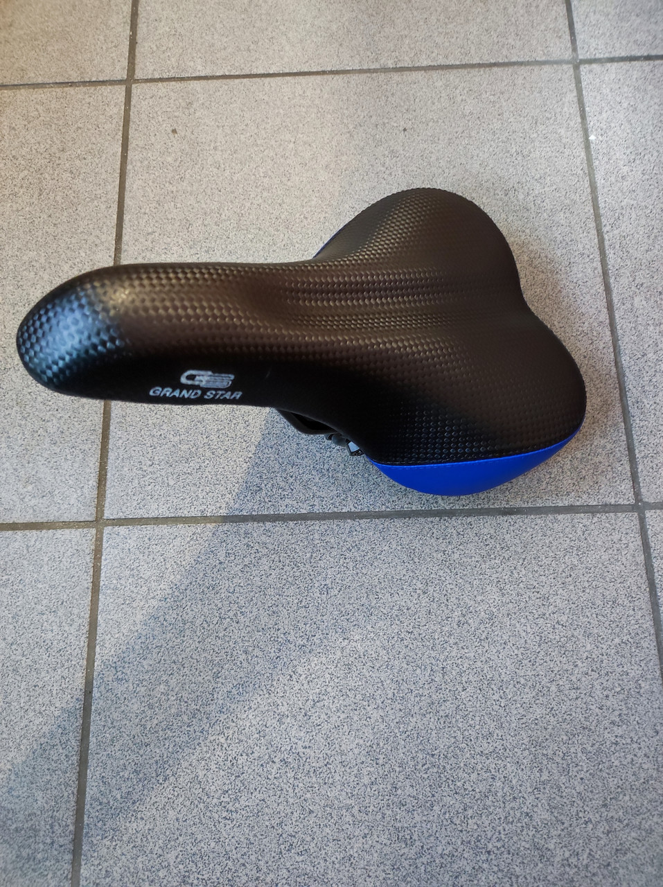 Сідло Grand Star GS-5897 BD з замком, фото 1