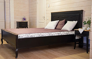 Ліжко "Моне" з натурального дерева в чорному кольорі