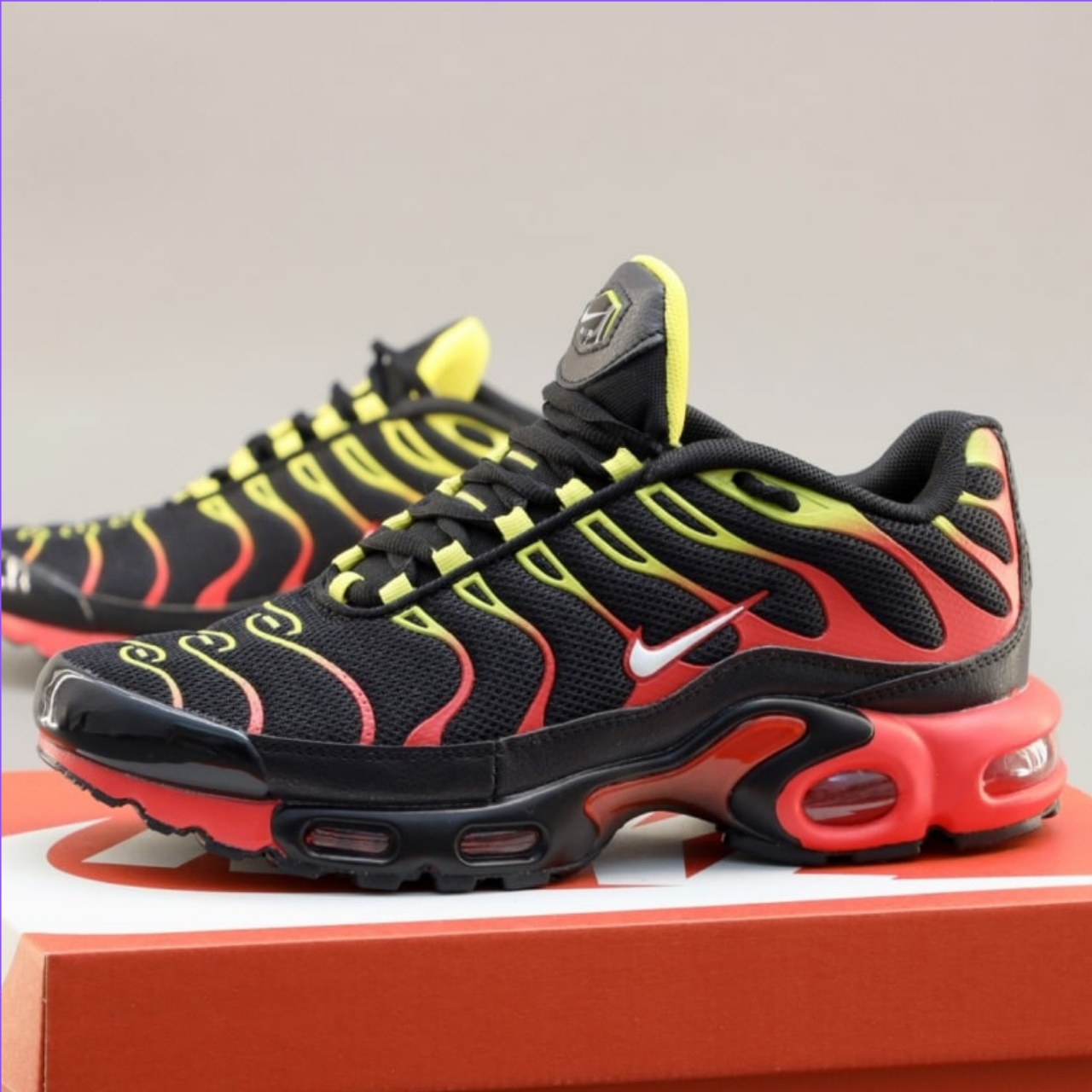 Nike air max TN black red yellow