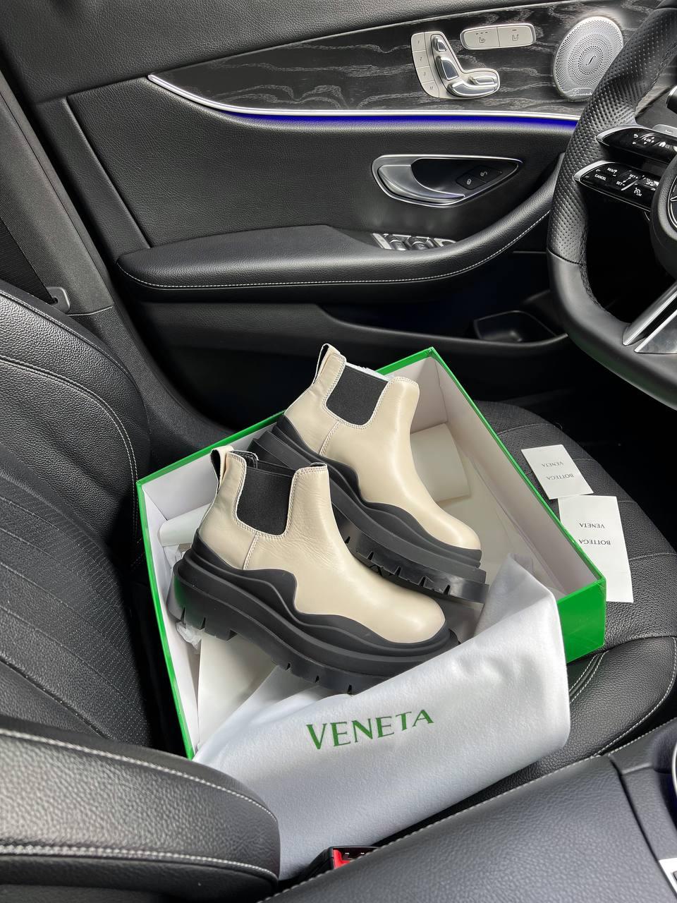 Черевики жіночі бежеві демісезонні Bottega Veneta Mini Beige Black Premium (09223)