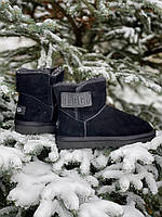 Угги жіночі UGG Classic Mini Big Logo Black (c мехом) 09909