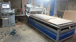 Фрезерний верстат з ЧПУ Поліфасад Бета 2/3 б/в 11г.