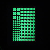 Светящиеся флуоресцентные круглые наклейки SV на любую поверхность 104 кругов для декора (sv0549-2)