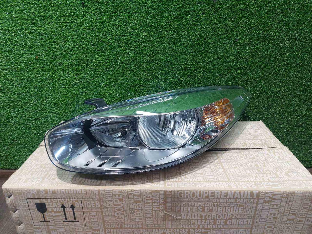 Фара ліва Renault Fluence Рено Флюенс (2009-2013) Оригінал 260608656R нова, фото 1