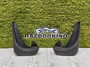 Бризковики Комплект 2 шт Передні Задні універсальні на Renault Laguna  1,2,3, Рено Лагуна  1,2,3, новые