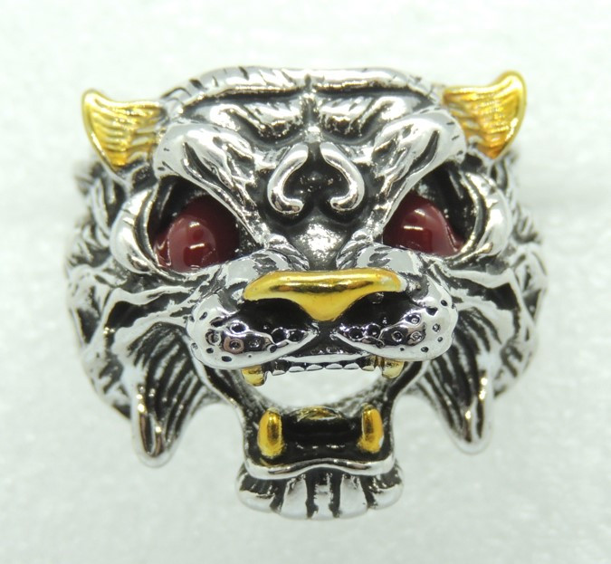 Чоловічий перстень у вигляді тигра з червоними яскравими очима ніс та вуха золотого кольору розмір регульований